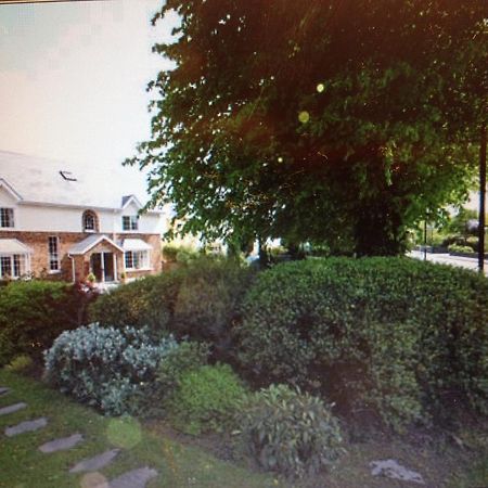 ホテルRobeen House キラーニー エクステリア 写真